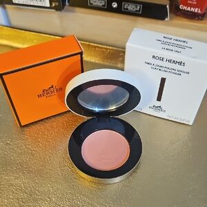 Hermés Rose Silky Blush Powder - Pink Mrsp $89